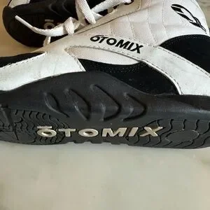 Otomix | Shoes | Otomix Mens Athletic Shoes Black And White  display picture 3
